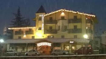 Astoria Hotel 3*
